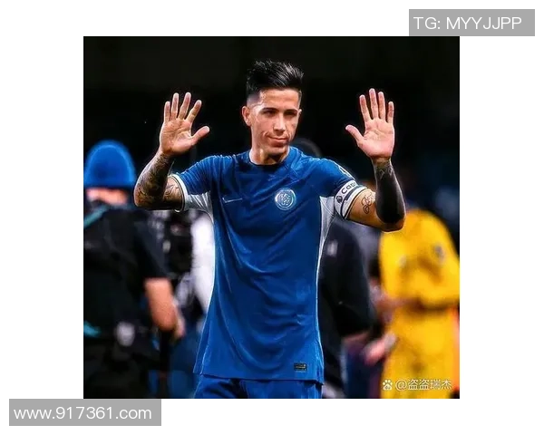 英超足球明星头像大揭秘男神们的魅力与风采尽在其中