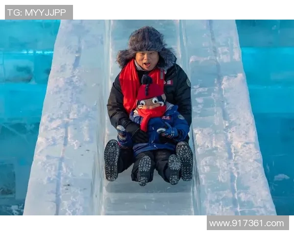 足球明星小狐狸的精彩瞬间与迷人风采尽在这里，快来欣赏他的独特魅力与精彩表现